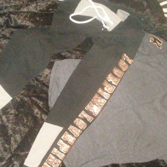 Victoria Secret pink outfit - Picture 2 of 6